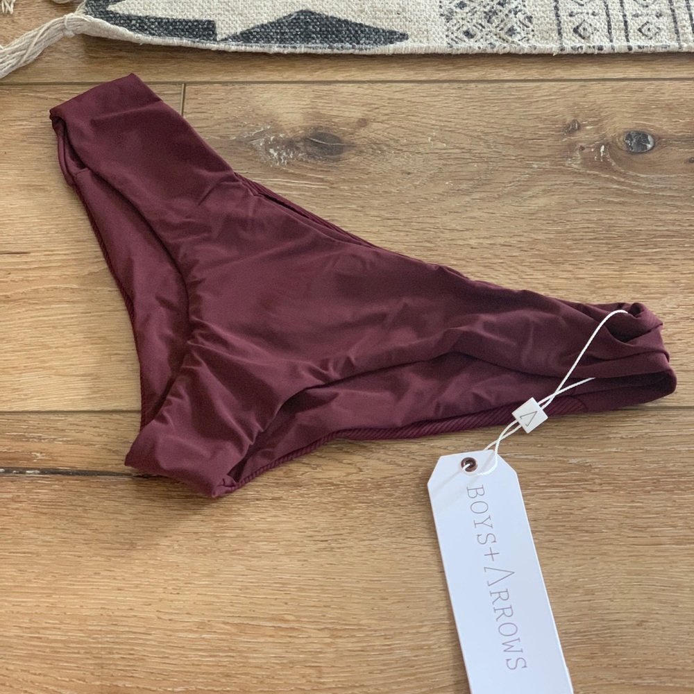 Boys + Arrows Z8090MD, Yaya, Burgundy. Size S. NWT